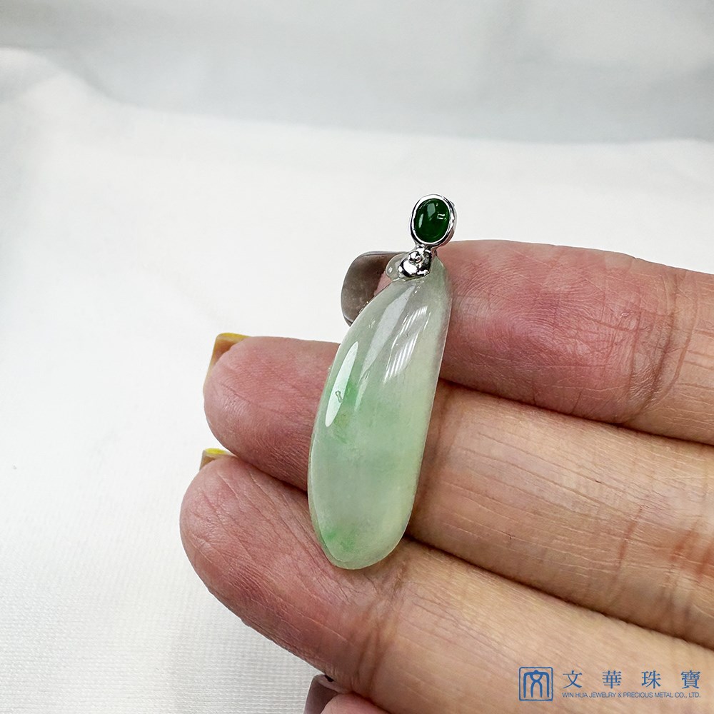 翡翠冰玻種芙蓉綠玉瓜墜