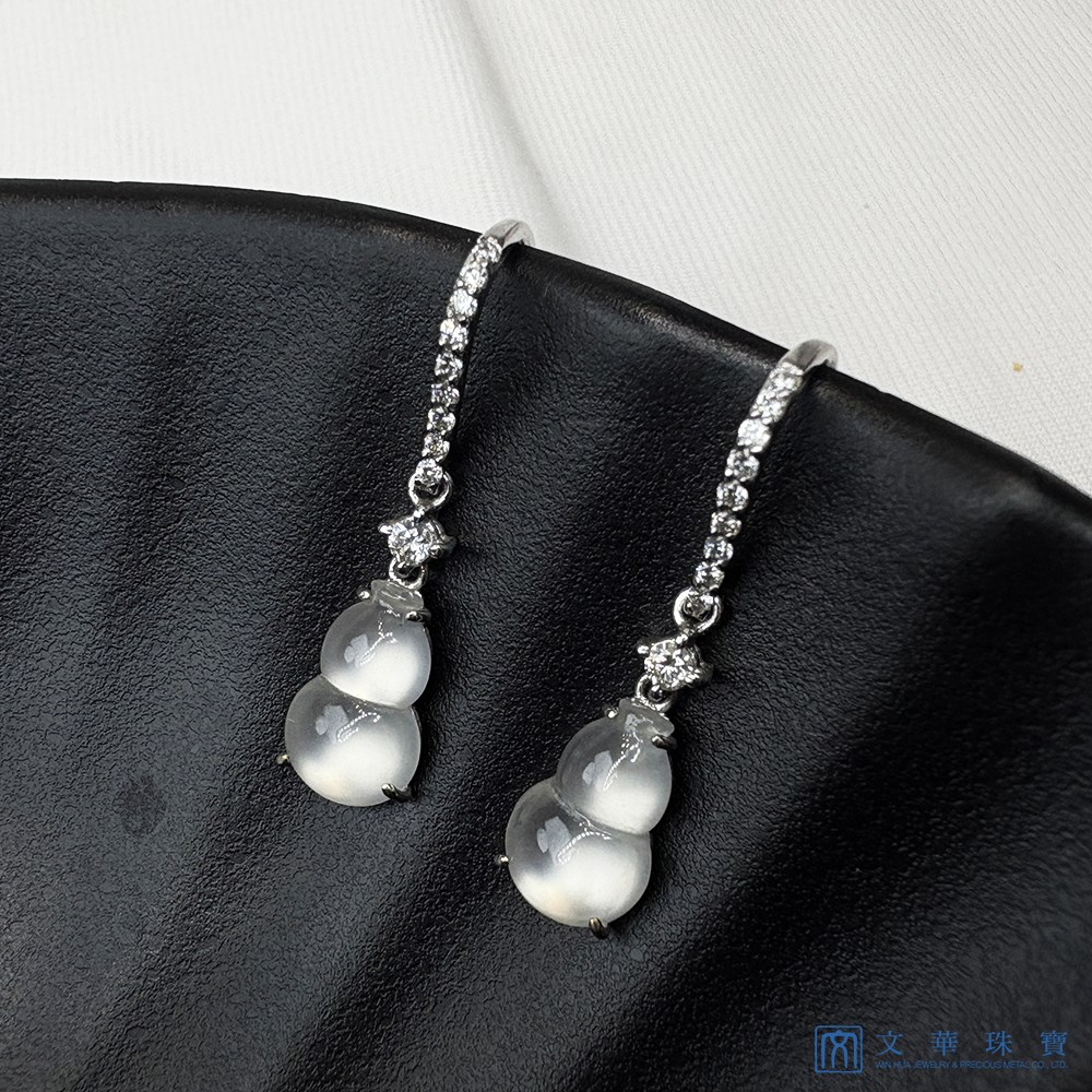 翡翠玻璃種葫蘆鑽石耳環(已售出)