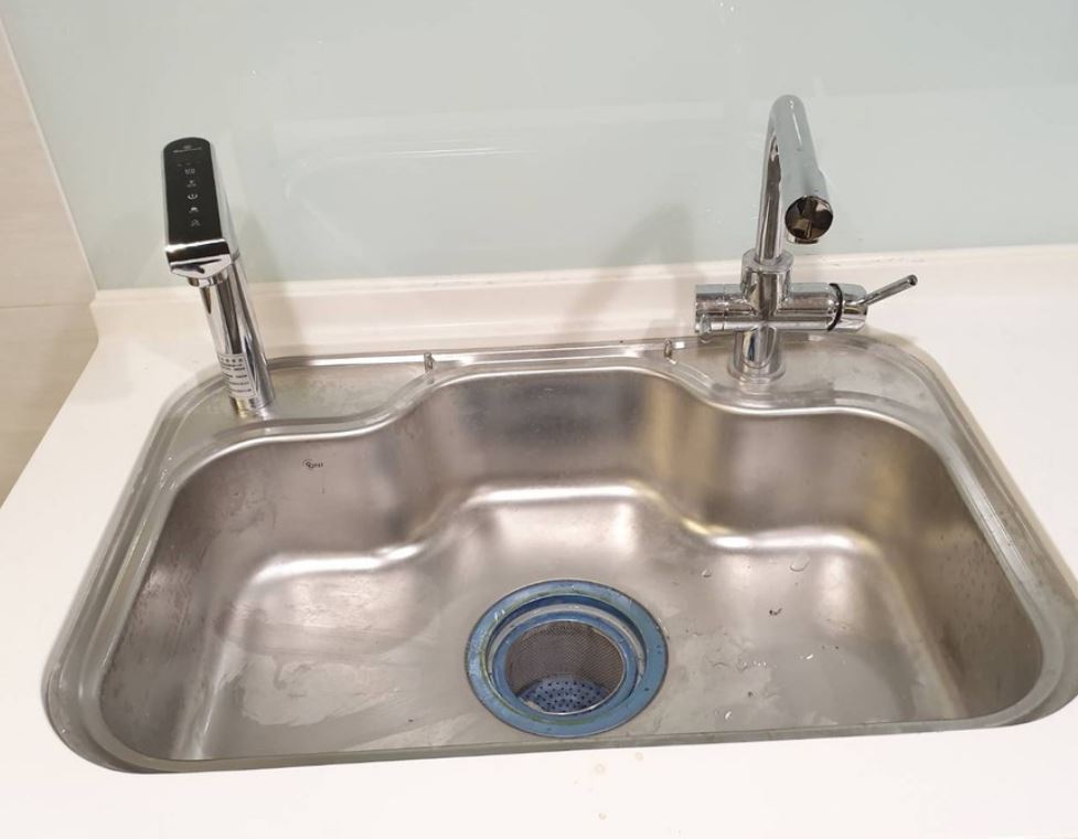 【Gleamous格林姆斯】K800冷熱雙溫觸控出水廚下型飲水機(搭配3M 9812X三道式淨水器)