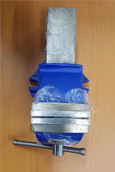  技工系列台虎鉗 桌上萬力 桌上虎鉗 4"  可敲打