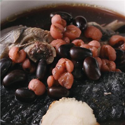 裕毛屋自製【薏仁黑豆雞湯】