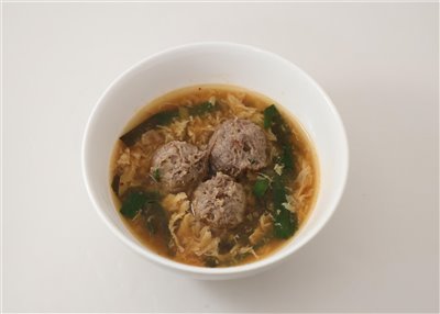 裕毛屋自製【日本牛肉丸子湯】