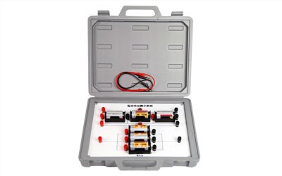 電池串並聯示教板,Connect Batteries In Series & Parallel,電池串聯並聯實驗,塑膠手提箱,具串、並聯式電池座x6,小燈座x2,電池x6,導線x2,A13-109-1,國教儀器
