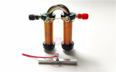 電磁鐵實驗器,Horseshoe Solenoid Electromagne,U Shaped Electromagnet ,U型/馬蹄形電磁鐵,當線圈通過電流後,可以產生極強的磁力電流中斷後，磁力即消失,起重機原理,