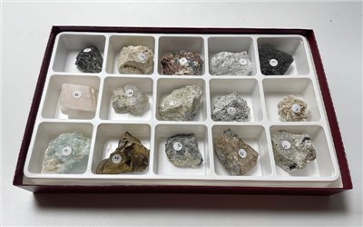 基礎螢光礦石組(15組),Fluorescent Minerals Collection,矽鋅礦,方解石,沙漠玫瑰,螢石,紫方鈉石,瑪瑙,C1-127,國教儀器