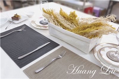 深灰鱷魚紋皮製餐桌墊