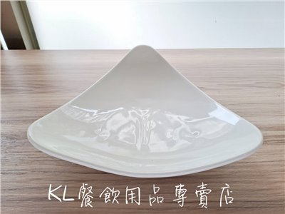 三角陶瓷盤   