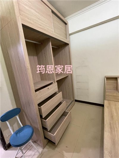 訂作5*7滑門+閃樑L型衣櫃設計款浮雕木紋衣櫃