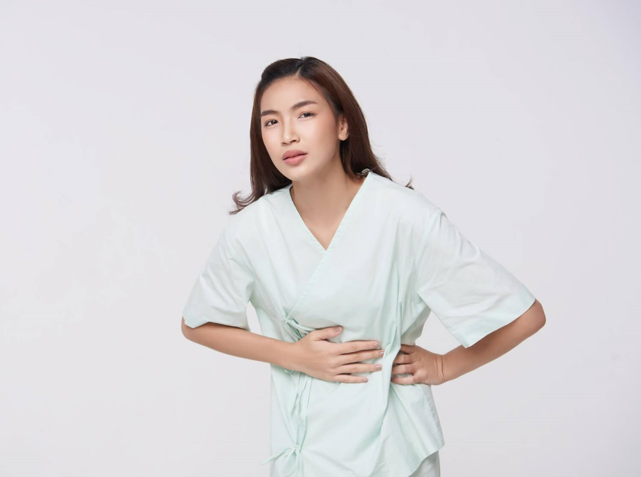 便秘腹痛的女性