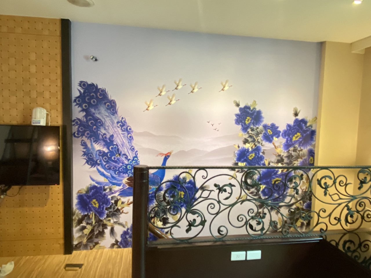 高雄歐美汽車旅館｜大寬幅壁布｜皇統數位科技