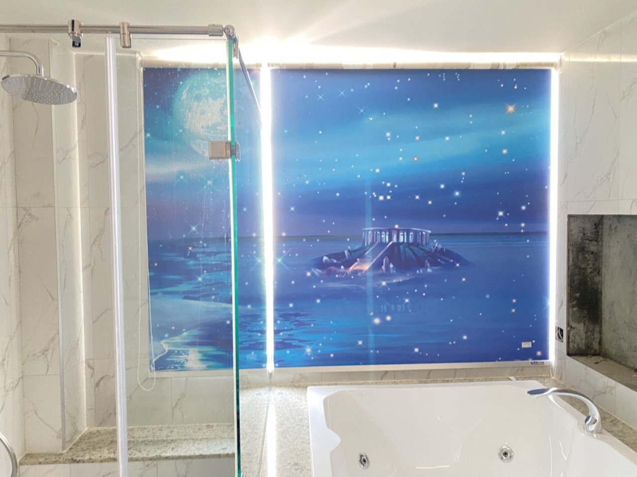 台南晶盈親旅大酒店｜彩噴防焰遮陽捲簾｜噴圖捲簾｜皇統數位科技
